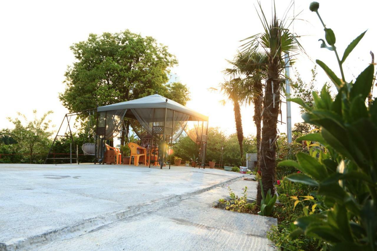 Rainbow Rooms Apart Hotel Makhinjauri Exteriér fotografie